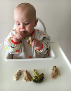 Ava at 6mo - Baby led weaning