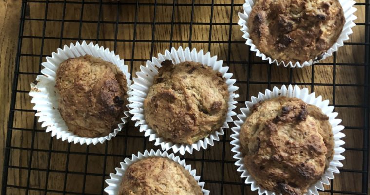 Banana & Date Muffins (4 ingredients)