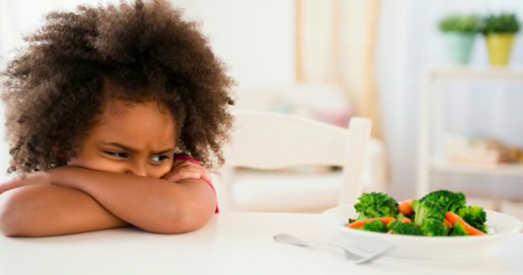 How to reduce the chances of  having a fussy eater?