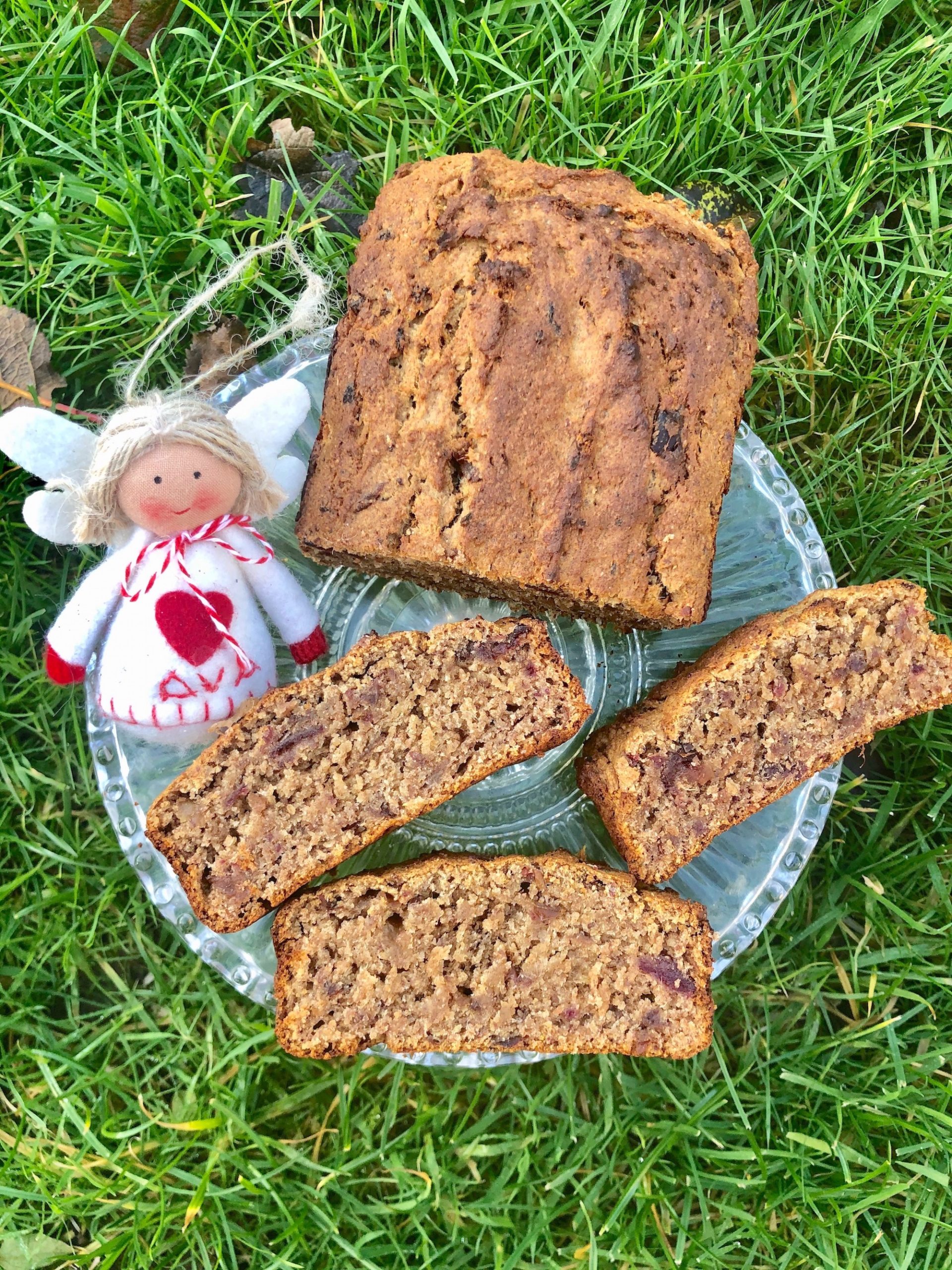 Ginger and Date Loaf (vegan, no sugar)